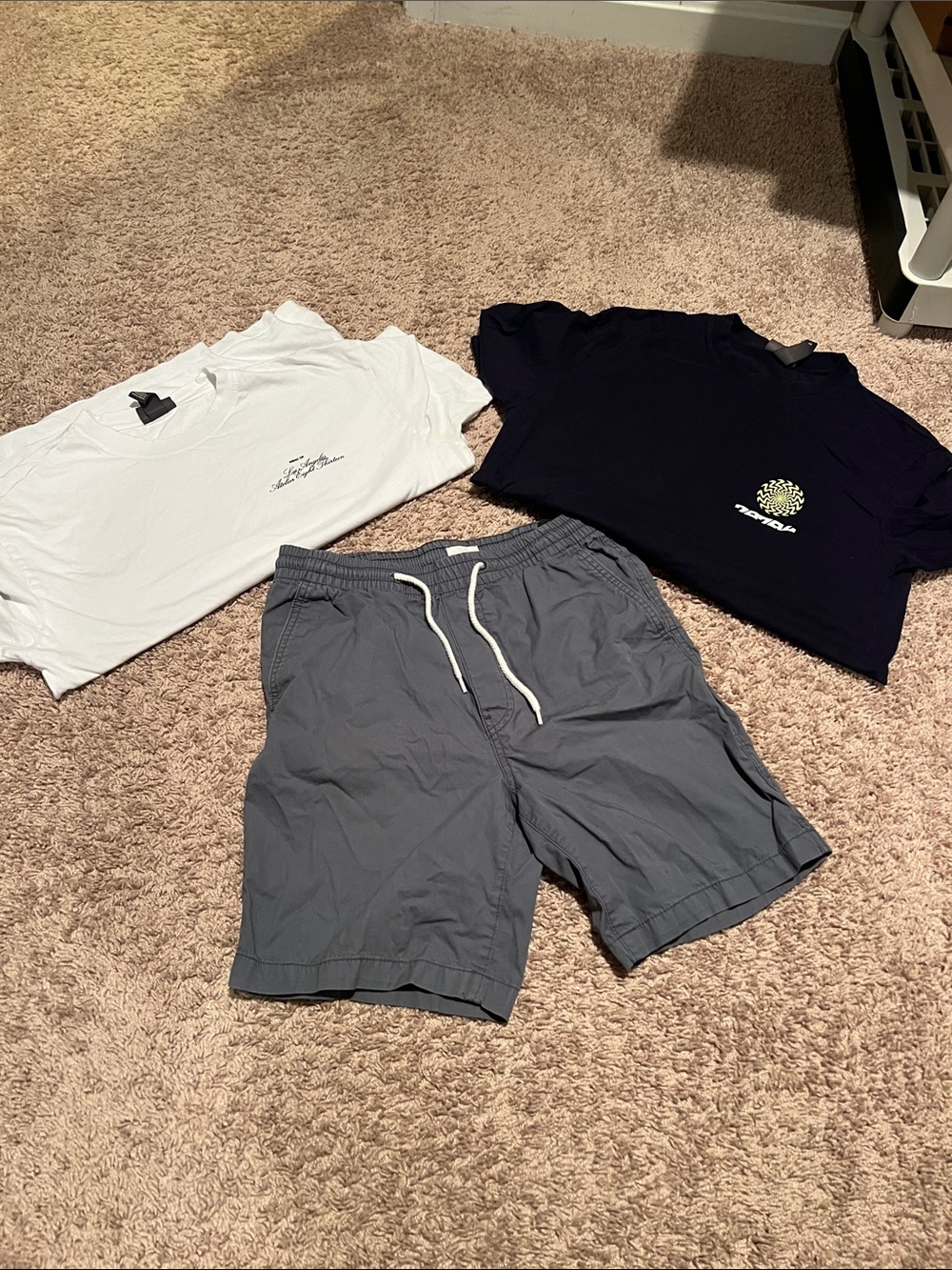 Summer outfit - shorts and two shirts!